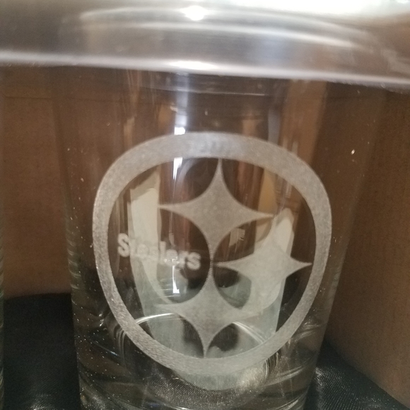 All new STEELERS logo'd 2 pc old fashion glasses - Picture 3 of 5